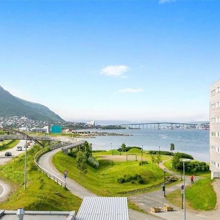 Northern Dreams Apartment With Free Parking Тромсе Екстер'єр фото